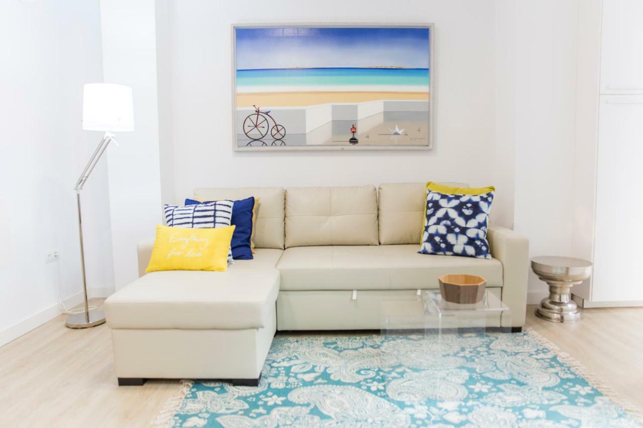 Piso Con Diseno Parras Apartment Malaga Bagian luar foto